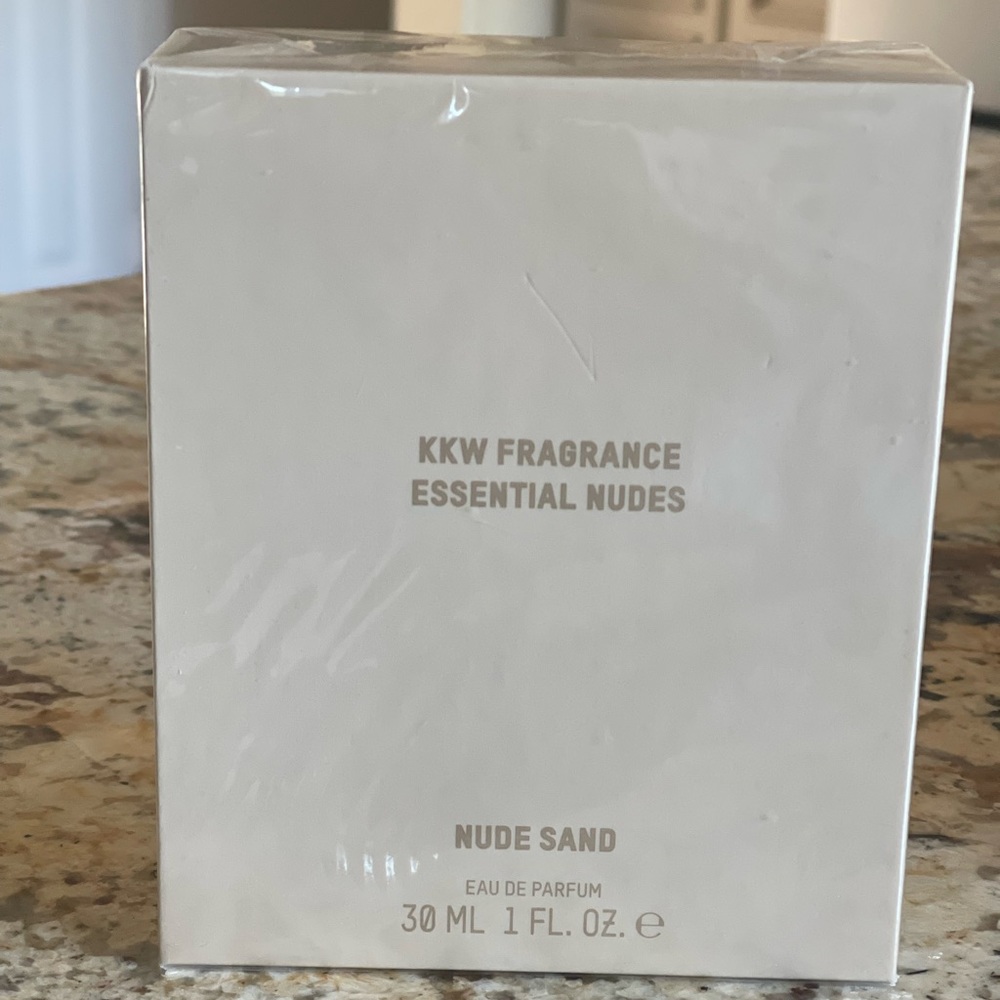 Nude Sands by KKW. Brand New